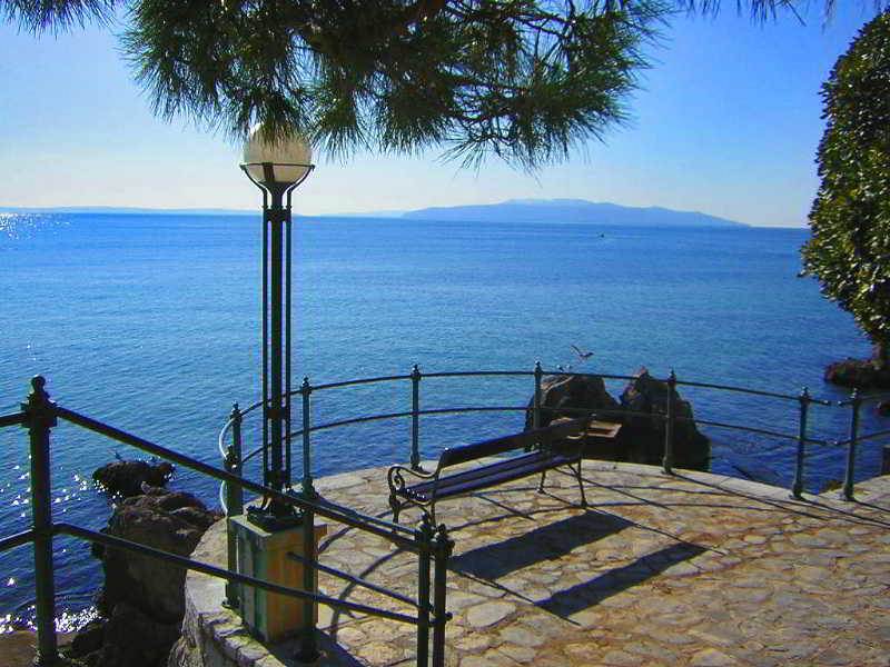 Apartments Kestenovi Dvori Opatija Exterior photo