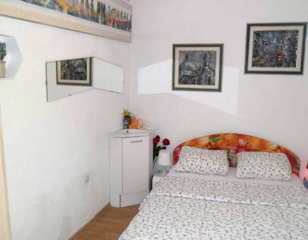Apartments Kestenovi Dvori Opatija Exterior photo
